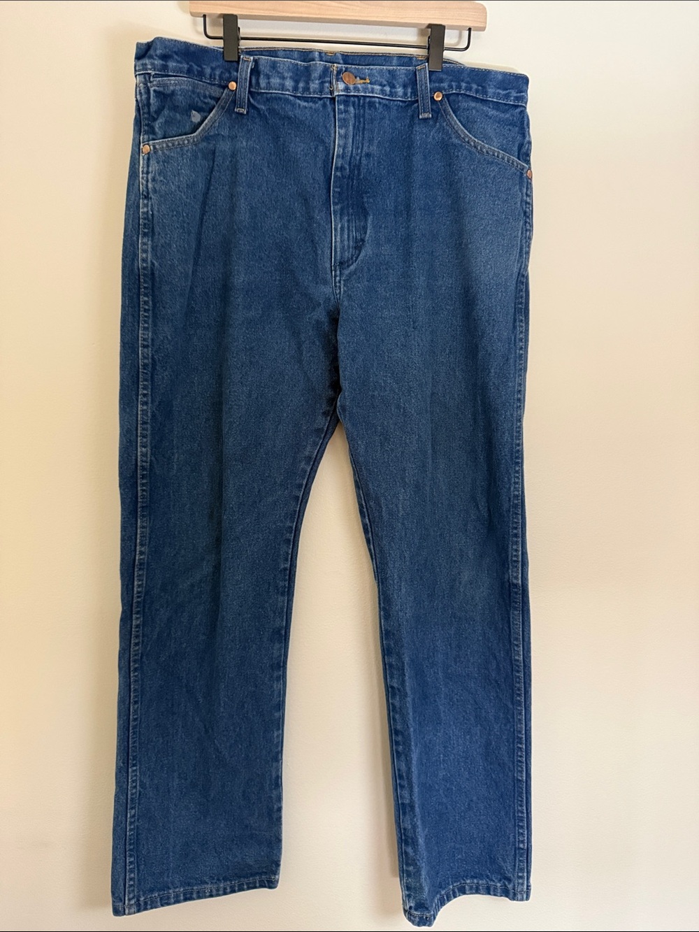 Wrangler Men's Straight-Leg Dark Blue Jeans